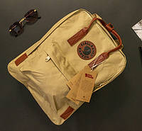 Рюкзак вместительный с кожаной ручкой KÅNKEN бежевого цвета размер 38*28*14 см
