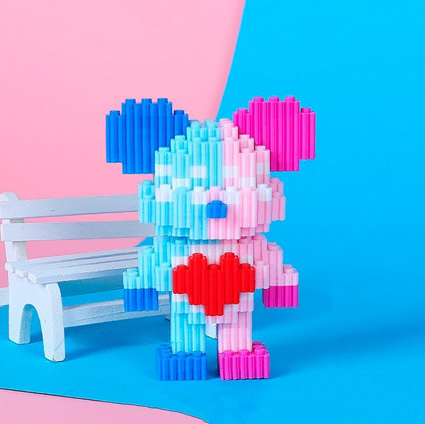 Детский конструктор Magic Blocks "Мишка c сердечком" на 560 деталей ...