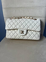 Chanel 25 LUX (milk) 25x17x8