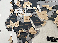 Дерев'яна настінна карта світу натурально-сірого кольору 100*65 см