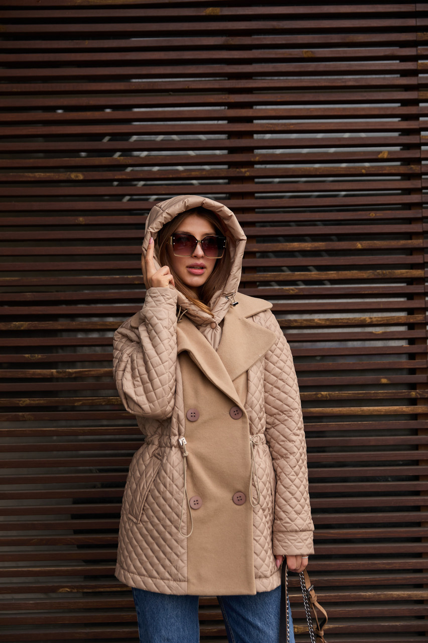 Оригінальна жіноча стьобана куртка на весну з капюшоном, фото 1