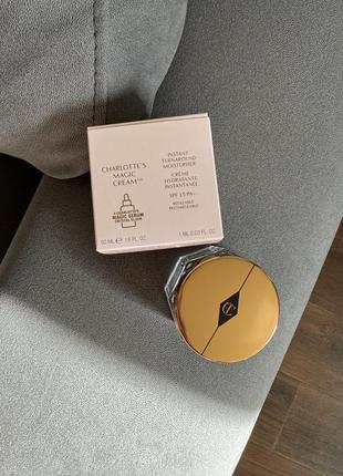 Крем для зайвої charlotte tilbury magic cream moisturizer 50ml