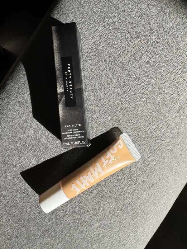 Fenty beauty by rihanna pro filtr soft matte longwear foundation 320 - тональна основа, фото 1