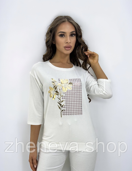 Оригінальна літня жіноча біла бежева футболка з красивим яскравим принтом, фото 1