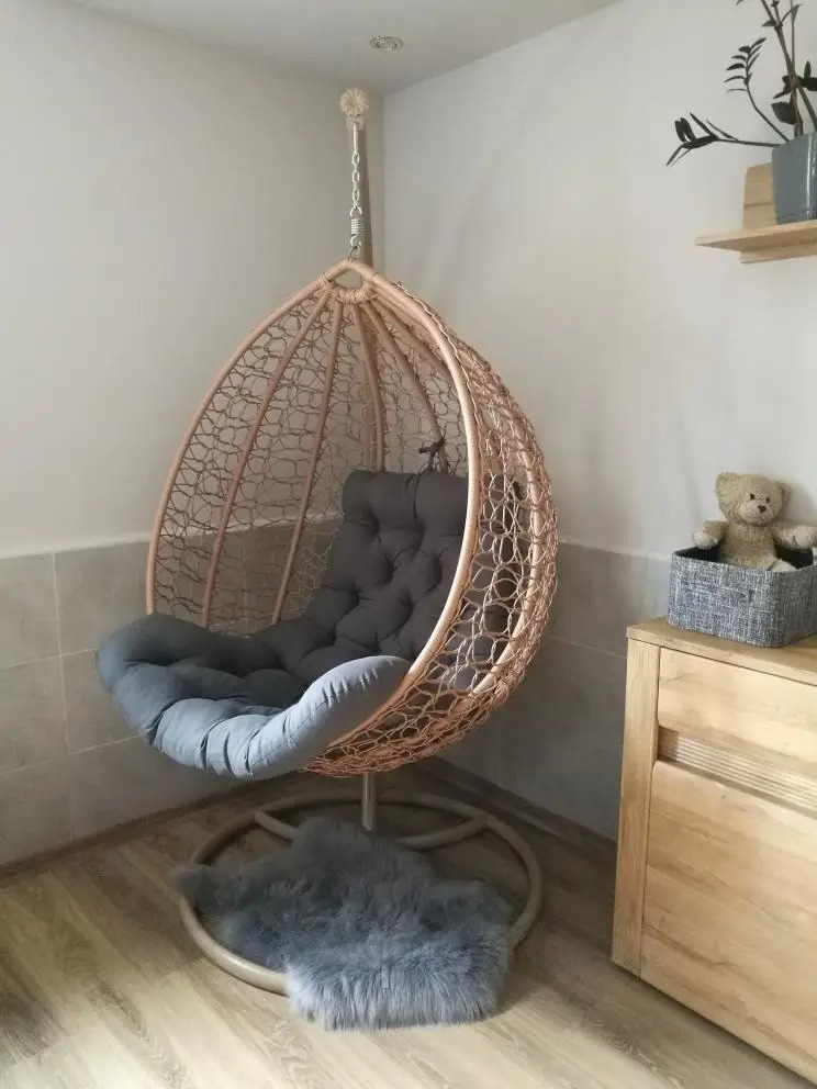 Підвісна гойдалка з техноротангу вулична Garden Бежевий, крісло-кокон для відпочинку з подушкою, до 120 кг, фото 1