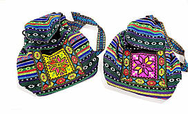 Красивий яскравий рюкзак в карпатському стилі