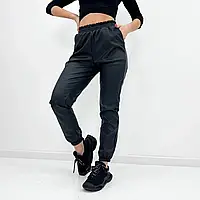 Женские стильные удобные брюки-джогеры из экокожи прямого кроя с боковыми карманами 50-52 Цвета 2 Чёрный