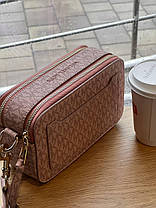 Жіноча сумка Michael Kors The Snapshot Bag Light Pink Кросбоді еко шкіра рожева на 2 відділення Майкл Корс, фото 6