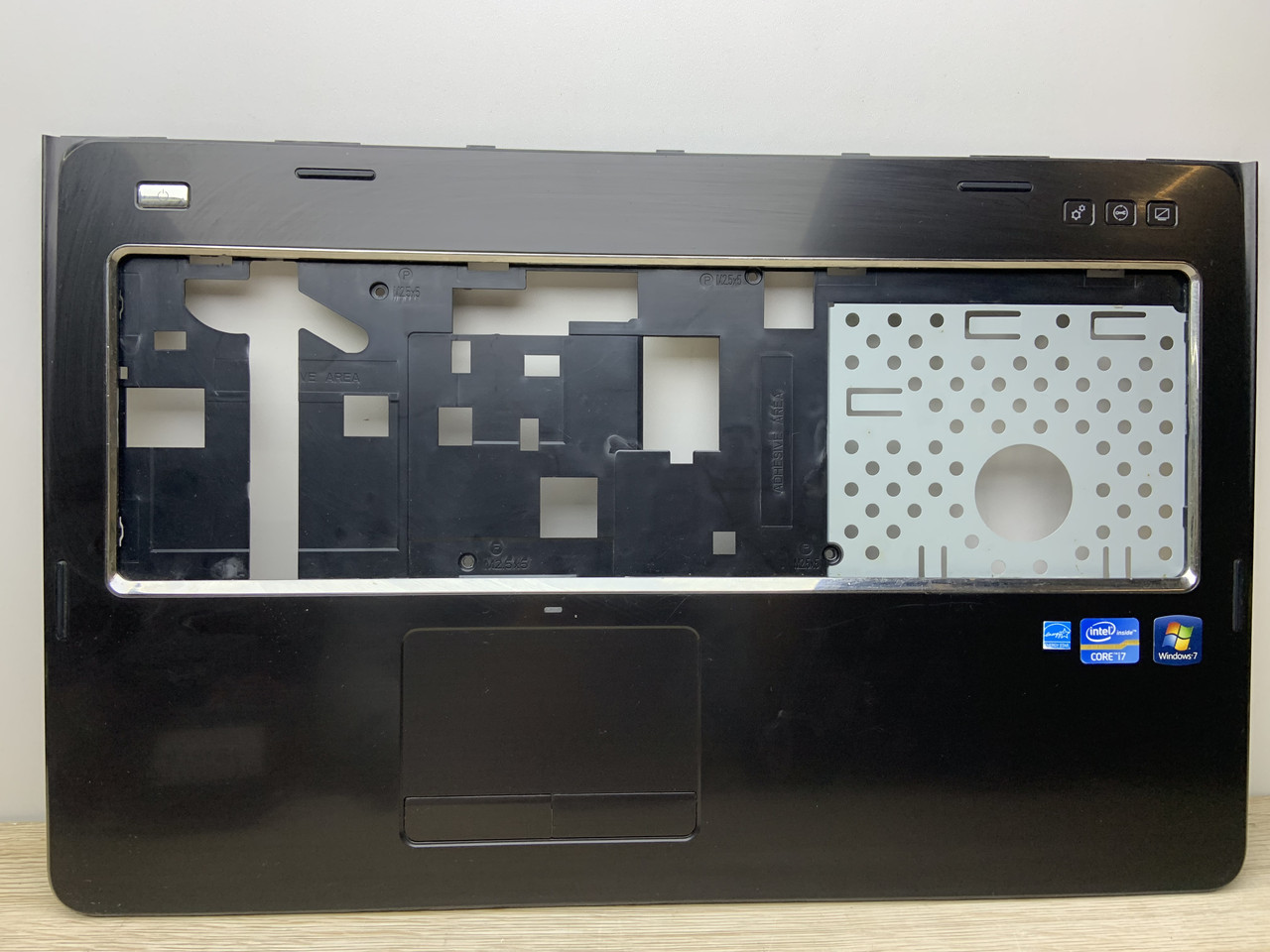 Dell Inspiron N7110 Корпус C (топкейс, середня частина) 0TT6F7 3ER03TCWI00 EAR03003010 3.5A б/в #