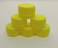 Кришка пластикова 28 мм для пет пляшок 0,5-3 л колір жовтий