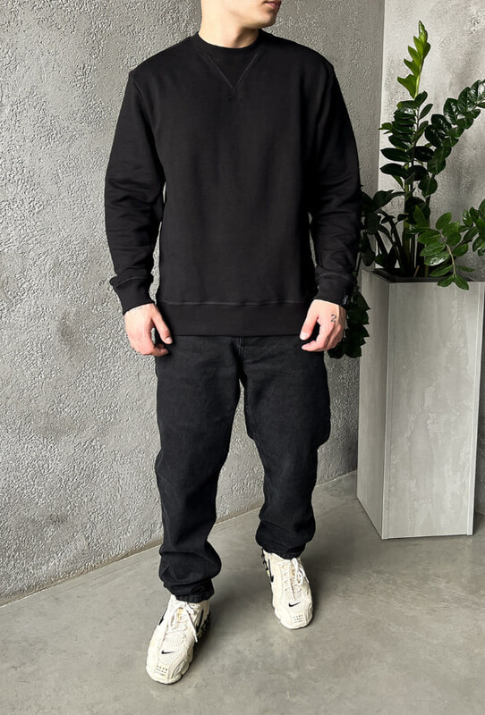 Повсякденний чорний світшот Staff black basic