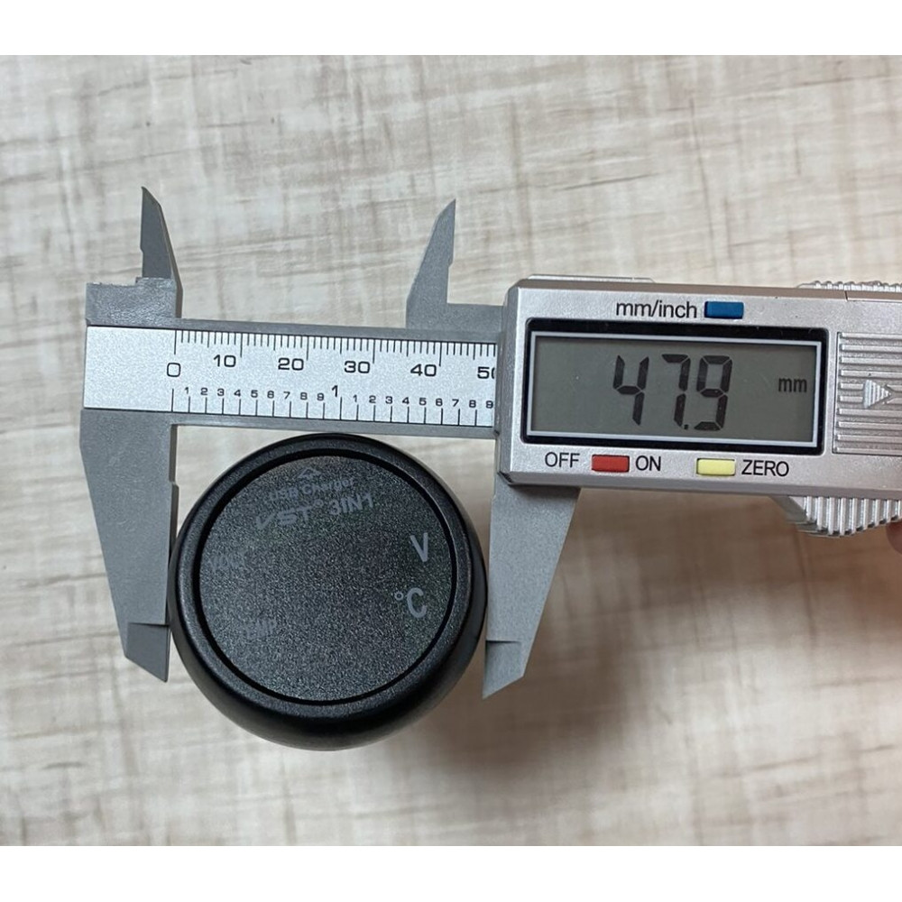 Часы термометр автомобильные измерительные универсальные + вольтметр VST 706-4 в прикуриватель + USB ( RSA_234 - фото 5 - id-p2139939939