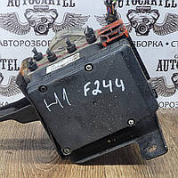 Блок насос управління ABS гідравлічний 589004A050 на Hyundai H200, H1 Starex 1997-2007 рі