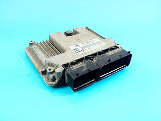 ЕБУ ECU Блок керування двигуном Volkswagen Golf 1.9 tdi 03G906021KH, 0281013226