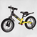 Беговел чорно-жовтий Corso "Skip Jack" алюмінієва рама амортизатор надувні колеса для діток 2-6 років, фото 4