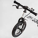 Беговел чорно-білий Corso "Skip Jack" алюмінієва рама амортизатор надувні колеса для діток 2-6 років, фото 4