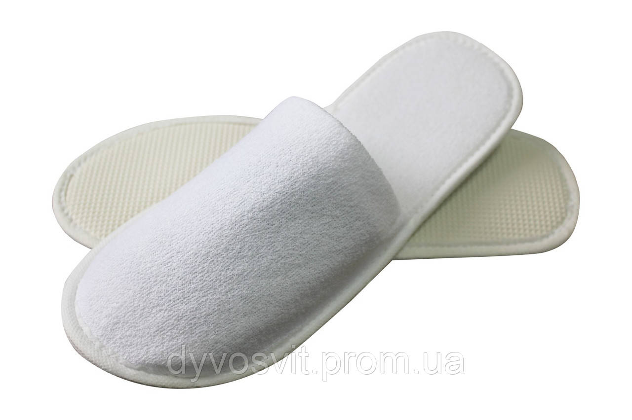 Одноразовые махровые белые тапочки для гостиниц закрытый носок 3мм EVA 29cм - фото 1 - id-p2140709860