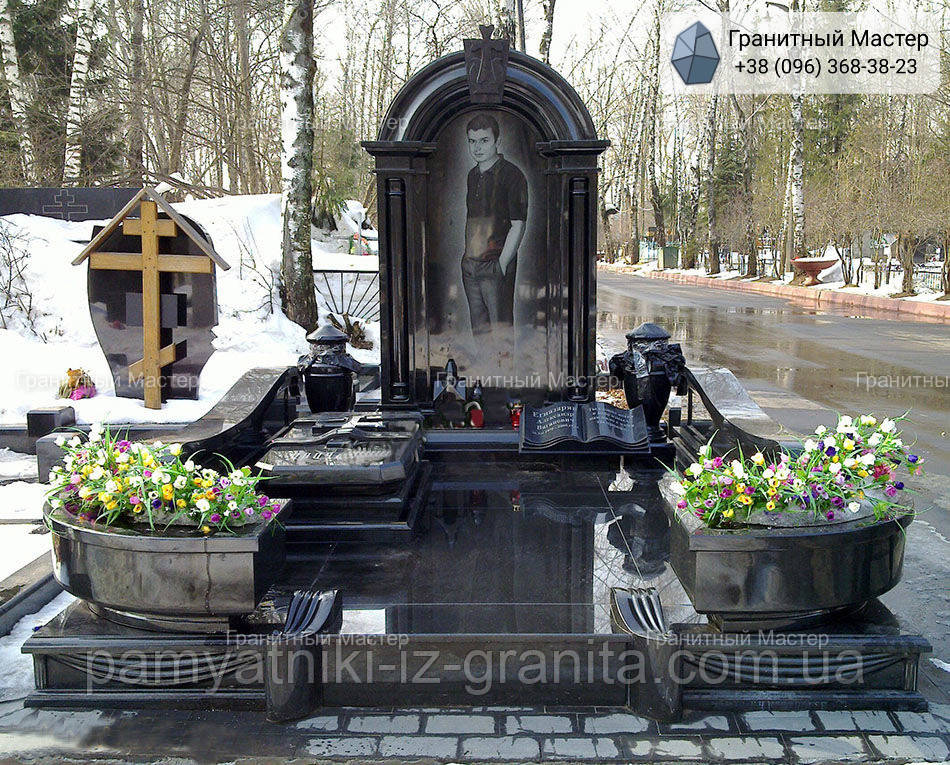 Пам'ятник з граніту № 2141