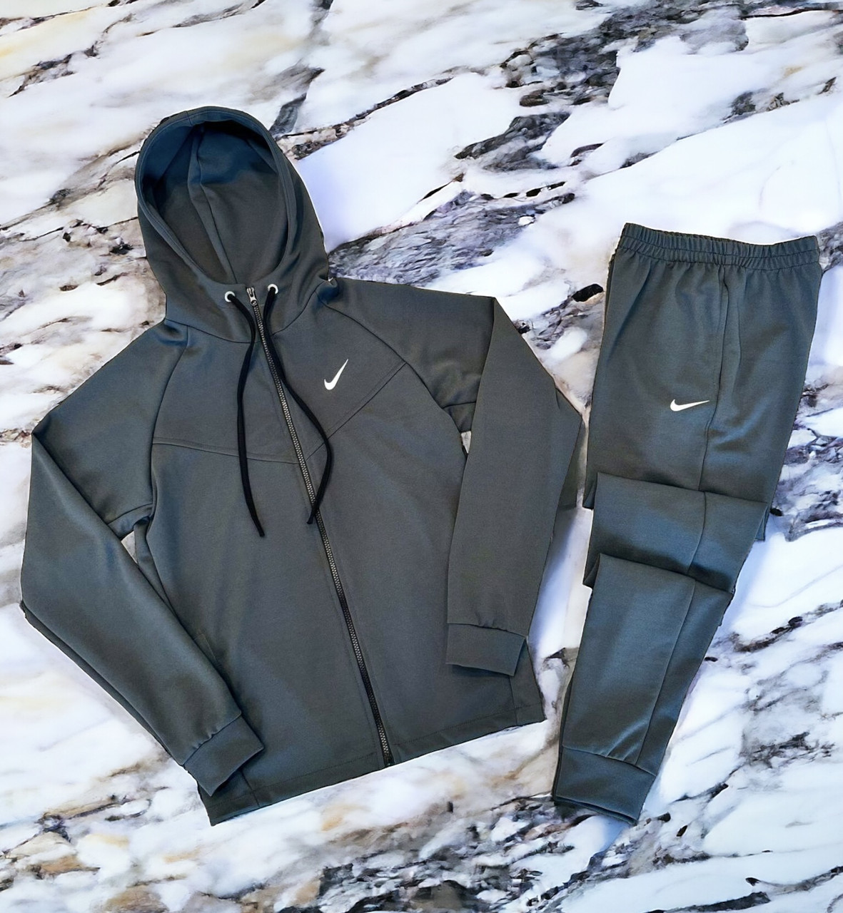 Спортивний костюм чоловічий Nike весняний весна-літо сірий. Живе фото