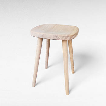 Табурет дерев'яний з конусними ніжками Табуретка з дерева з круглими ніжками Стільчик з квадратним сидінням Токіо Натуральний світлий