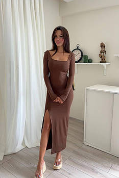 Сукня жіноча облягаюча довжини міді з плотної віскози