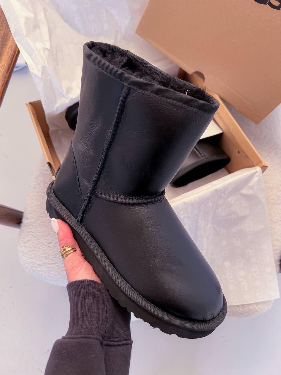 Мужские ботинки UGG Classic Short Leather Boot Black 1016559 - фото 7 - id-p2111337159