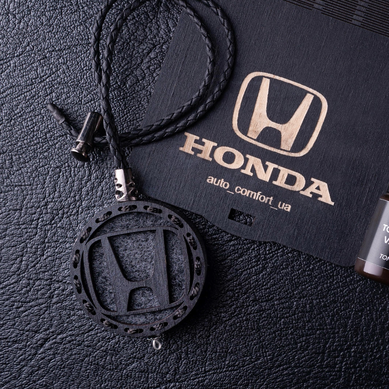 Ароматизатор в машину HONDA з темного дерева, подарунок чоловікові
