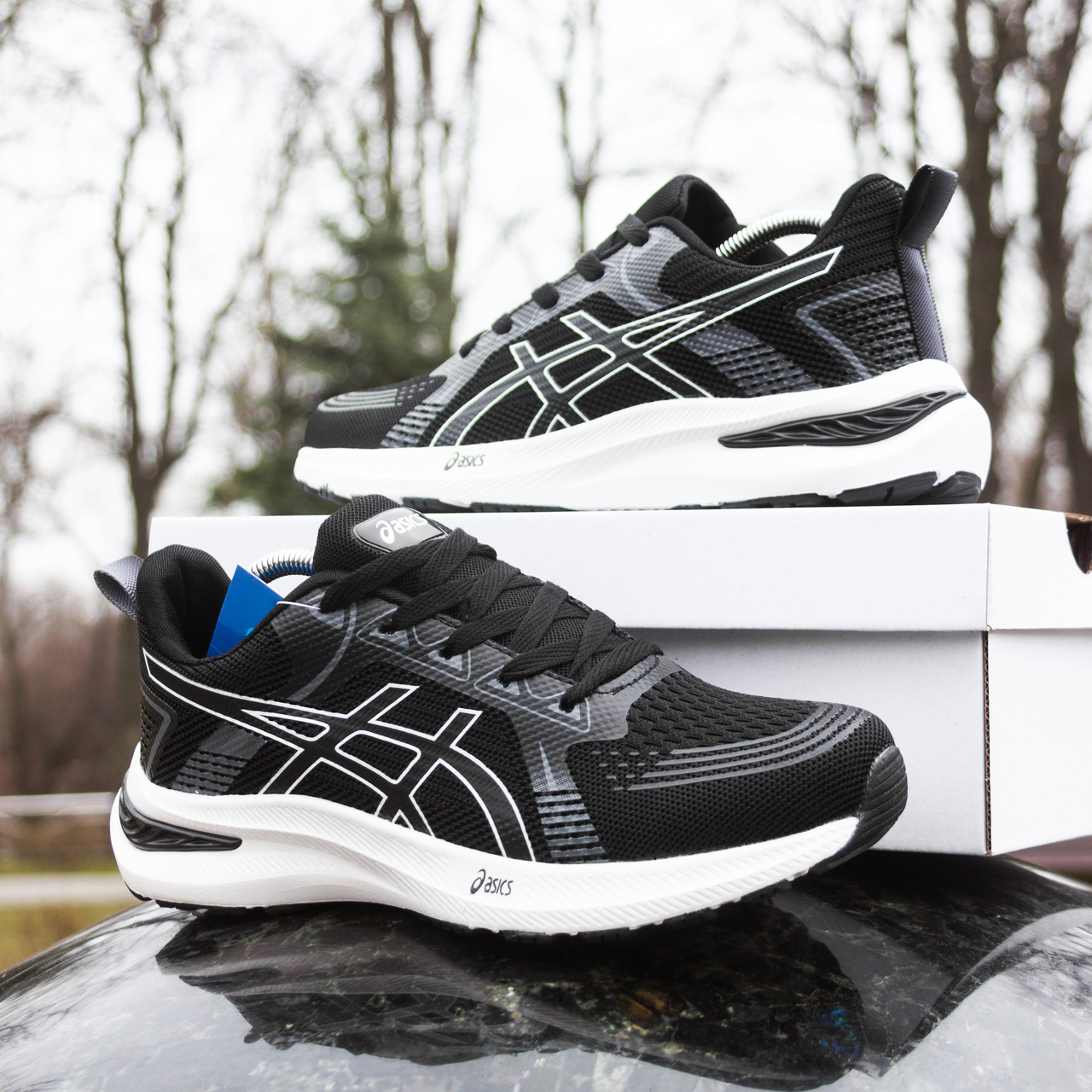 Кросівки Asics чорні з білою підошвою 41 26 cм