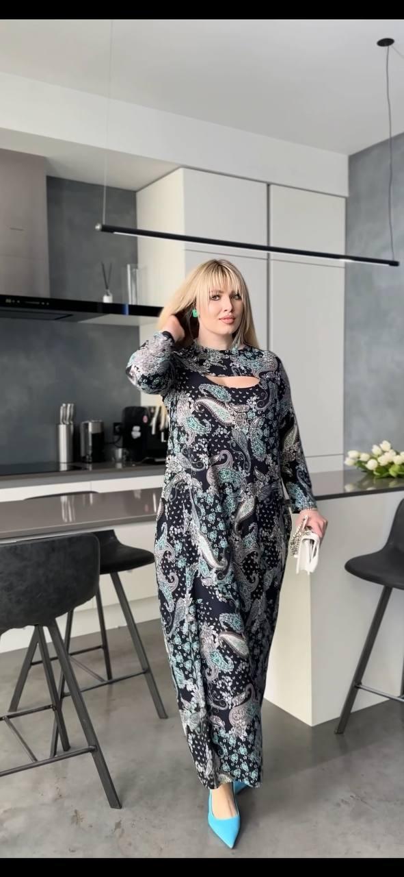 Весняна довга максі сукня з візерунком та вирізом на грудях та кишенями з боків, батал великі розміри, фото 1