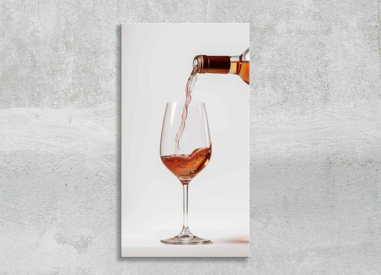 Картка Бокал з Рожевим Вином Декор на Стіну Вино Наливається в Бокал Естетична Декорація VE