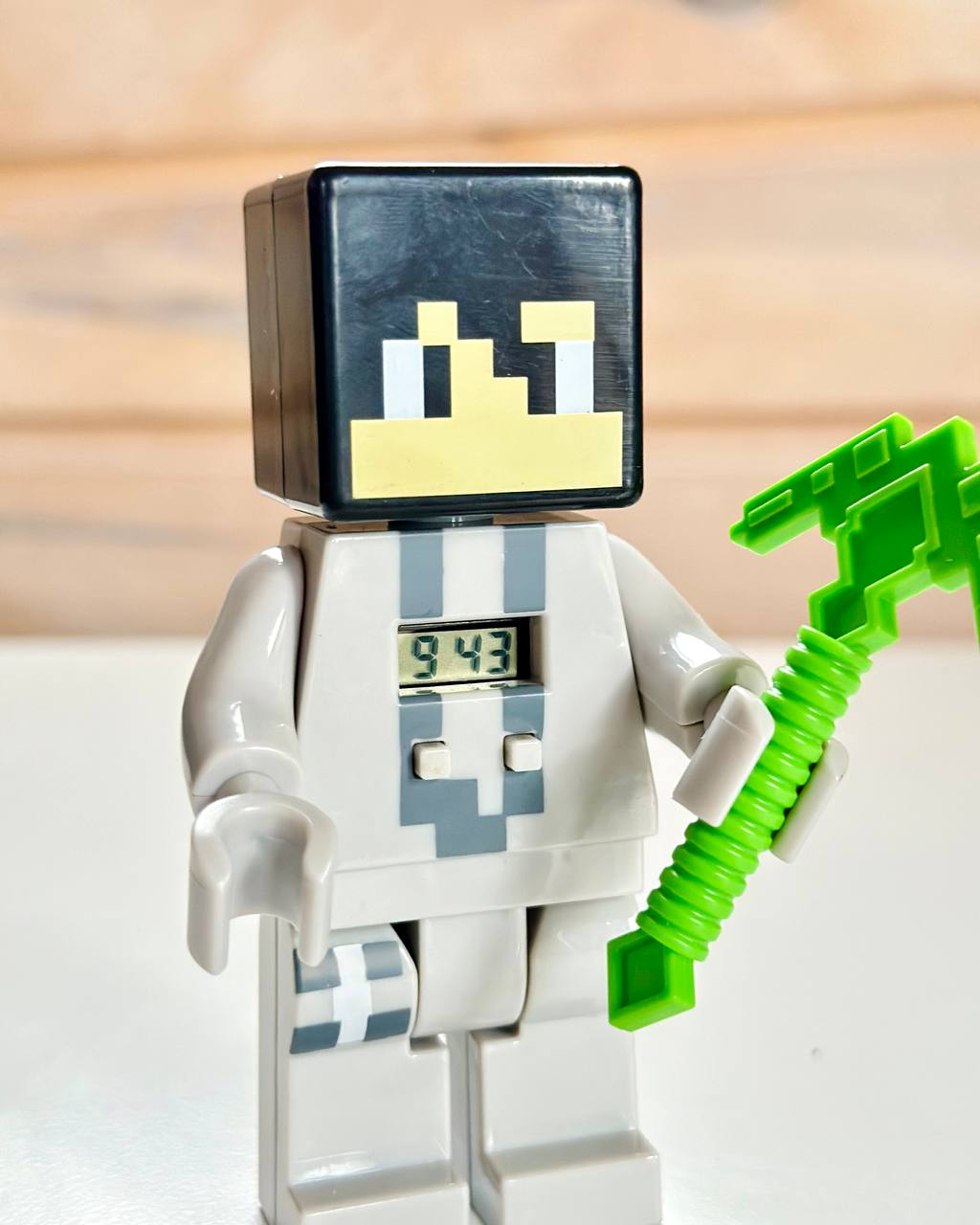 Дитяча ігрова фігурка Minecraft Майнкрафт з зброєю Lego Сірий з вбудованим годинником, фото 1