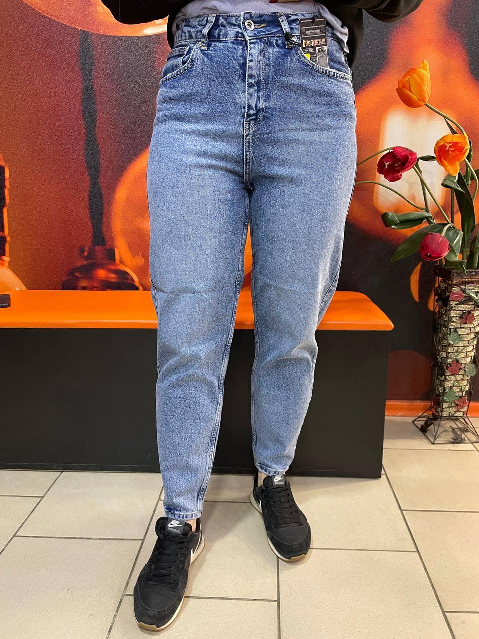 Джинси жіночі МОМ стрейч вільні світлі 26 блакитні, фото 1