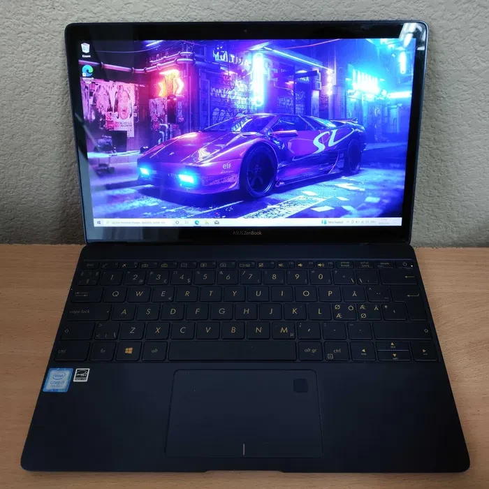 Ультрабук Asus UX390U 12.5" FHD IPS i7-7500U/16 LPDDR3/256 SSD/HD 620, фото 1