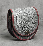 Жіноча шкіряна сумка ручної роботи з тисненим орнаментом «Калина» сіро-бордова сумка з натуральної шкіри, 20*21*8 см, фото 2