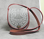 Жіноча шкіряна сумка ручної роботи з тисненим орнаментом «Калина» сіро-бордова сумка з натуральної шкіри, 20*21*8 см, фото 5