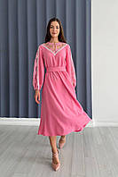 Платье женское розовое нарядное меди с кружевом