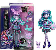 Кукла Монстер Хай Твайла Пижамная вечеринка с питомцем Monster High Creepover Party Twyla Mattel HLP87