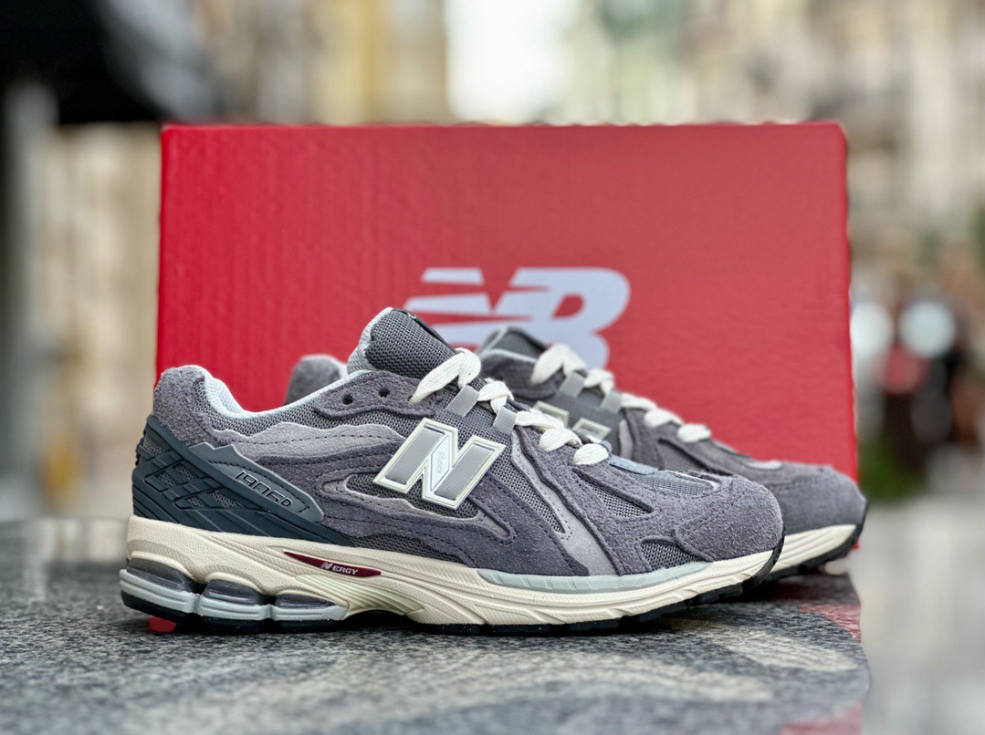 Чоловічі кросівки New Balance 1906D Grey Beige Protection Pack взуття Нью Баланс сірі замшеві демісезон весна осінь, фото 1