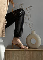 Шкіряні босоніжки на підборах