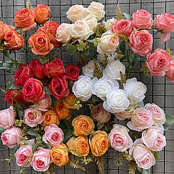 Букети троянди бутон Цуміги 7 голов 42 см ( 8 шт. в уп)