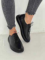 Жіночі чорні туфлі лофери шкіряні на шнурках