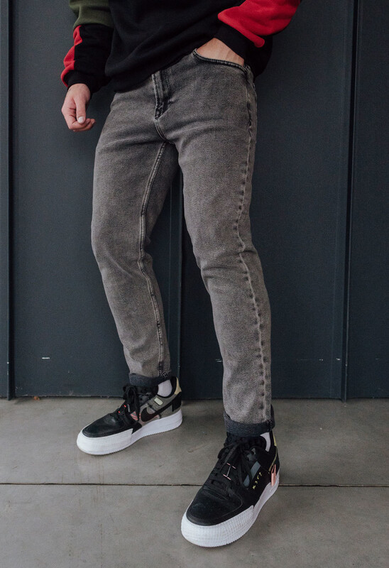 Сірі звужені джинси Staff gray slim