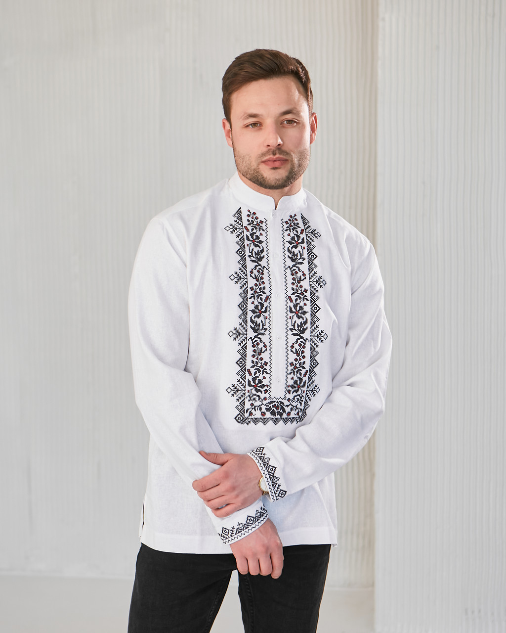 Вишиванка чоловіча "Сокальська" 58,60р біла з чорною вишивкою