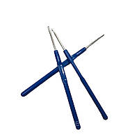 Крючок для вязания с пластмассовой ручкой № 2,5 мм