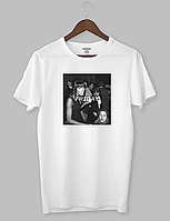 Стильная футболка с модним принтом "Naomi Campbell s FRIDAY"