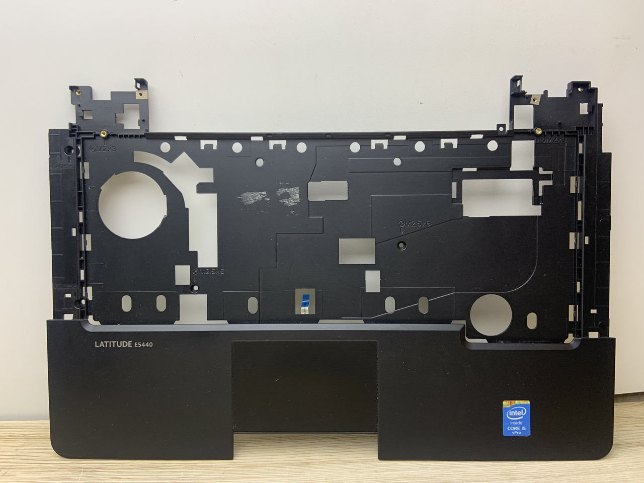Dell Latitude E5440 Корпус C (топкейс, середня частина) (без кнопок трекпада та сканера відбитків) 3.5A б/в #