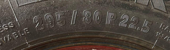 Шина вантажна б/у 295/80R22.5 Michelin XZA2 Energy кермова, фото 5