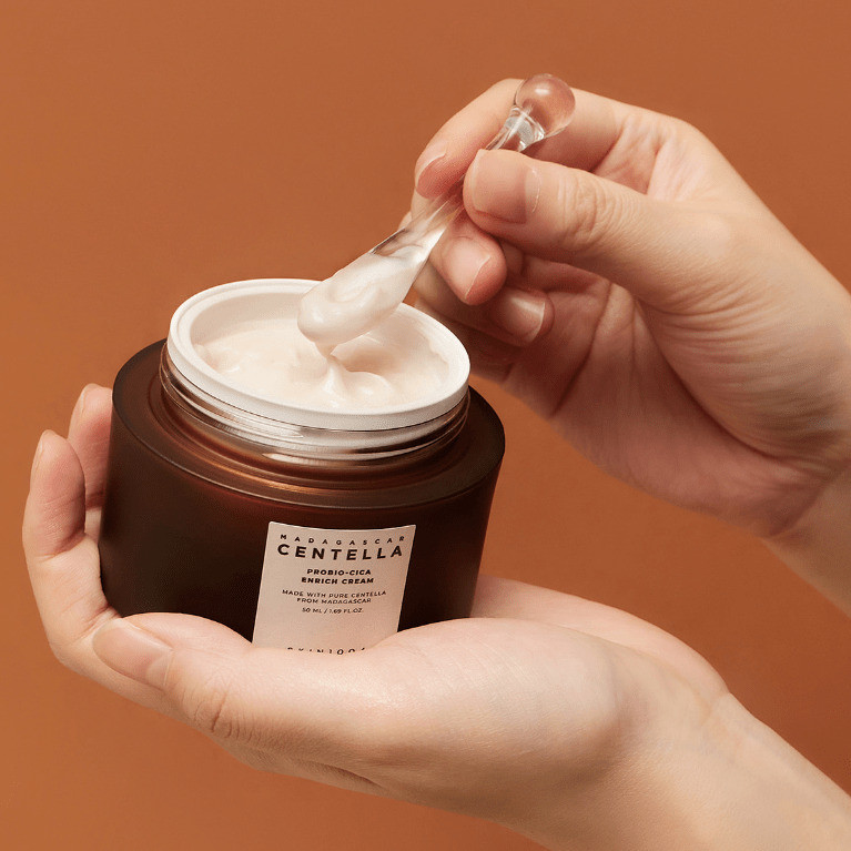 Зволожувальний крем із цинтелою та пробіотиками SKIN1004 Madagascar Centella Probio-Cica Enrich Cream 50ml