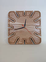 Настіннит дерев'янийй годинник ручної роботи розміром 30 см матеріал-дуб