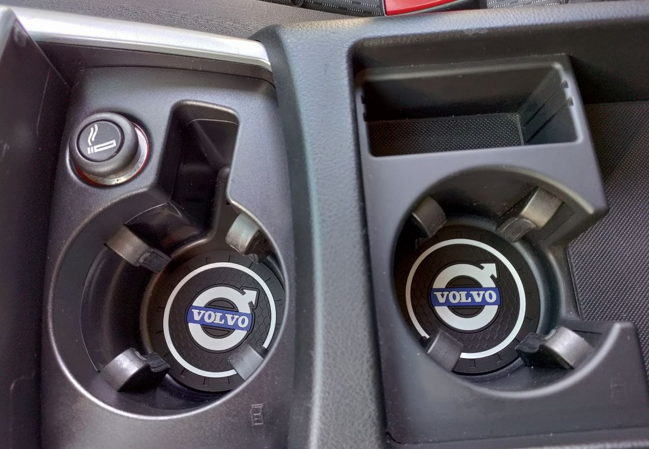 Антиковзаючим килимок в підстаканники Volvo (Вольво)